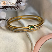 Elegant Studded anti tarnish bracelet women