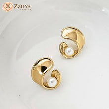 Unique pearl gold anti tarnish earrings