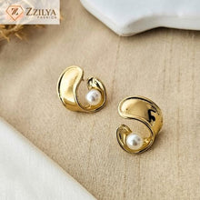 Unique pearl gold anti tarnish earrings