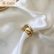 Elegant Statement band anti tarnish rings