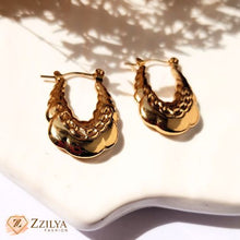 Royal Seoul small hoops earrings