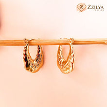 Royal Seoul small hoops earrings