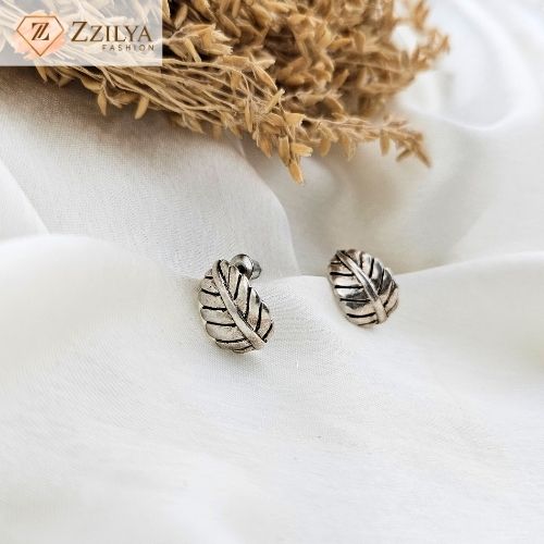 Silver Leaf stud Earrings
