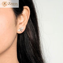 Bee Chic Stud Earrings