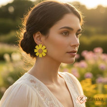 Statement Daisy Flower Stud Earrings | 60s Mod Aesthetic