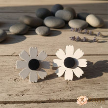 Statement Daisy Flower Stud Earrings | 60s Mod Aesthetic