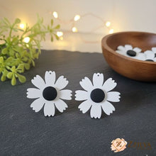 Statement Daisy Flower Stud Earrings | 60s Mod Aesthetic