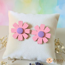 Statement Daisy Flower Stud Earrings | 60s Mod Aesthetic