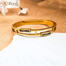 Trendy studded anti tarnish gold bangle bracelets for women