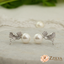 Glamour Gems Pearl Earring