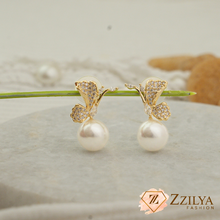 Glamour Gems Pearl Earring