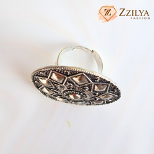 Floral Shimmer Rings