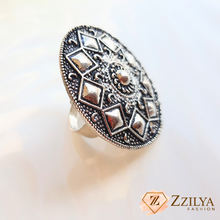 Floral Shimmer Rings