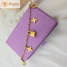 ZzilyaFashion anti-tarnish gold charm bracelet with lock and floral charms – minimal hypoallergenic jewelry for everyday wear.